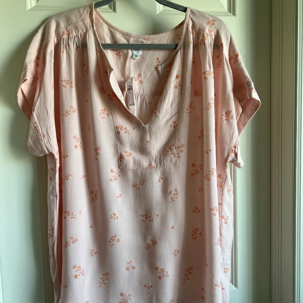 Light Pink Floral V-Neck Women’s Top